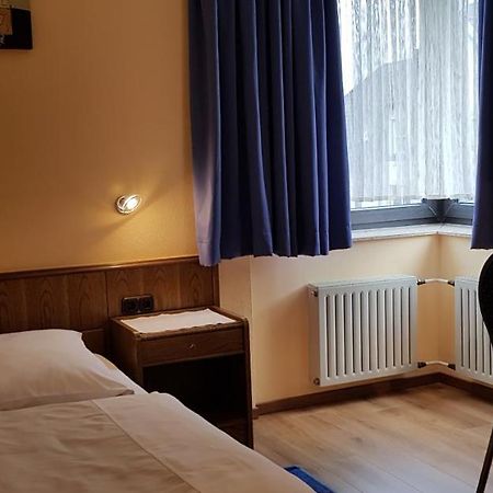 Hotel Garni Julia Linnich Zewnętrze zdjęcie