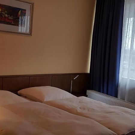 Hotel Garni Julia Linnich Zewnętrze zdjęcie