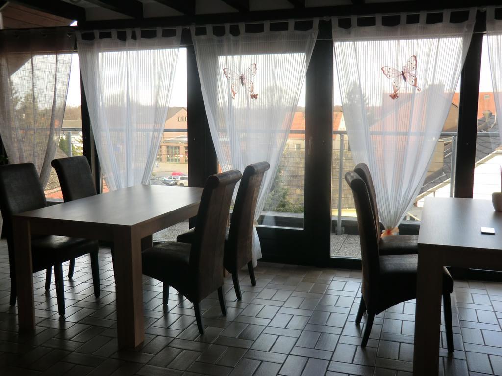 Hotel Garni Julia Linnich Zewnętrze zdjęcie