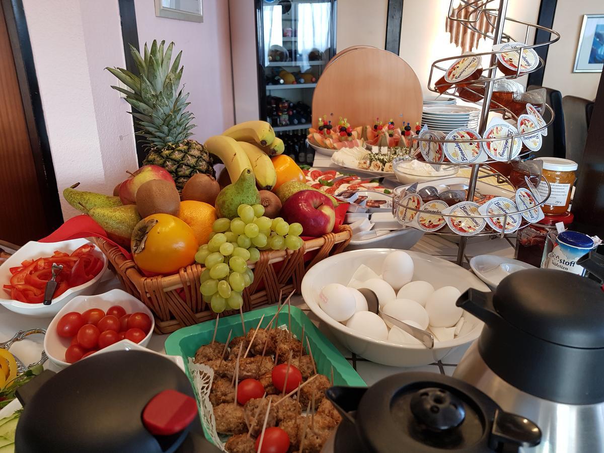 Hotel Garni Julia Linnich Zewnętrze zdjęcie